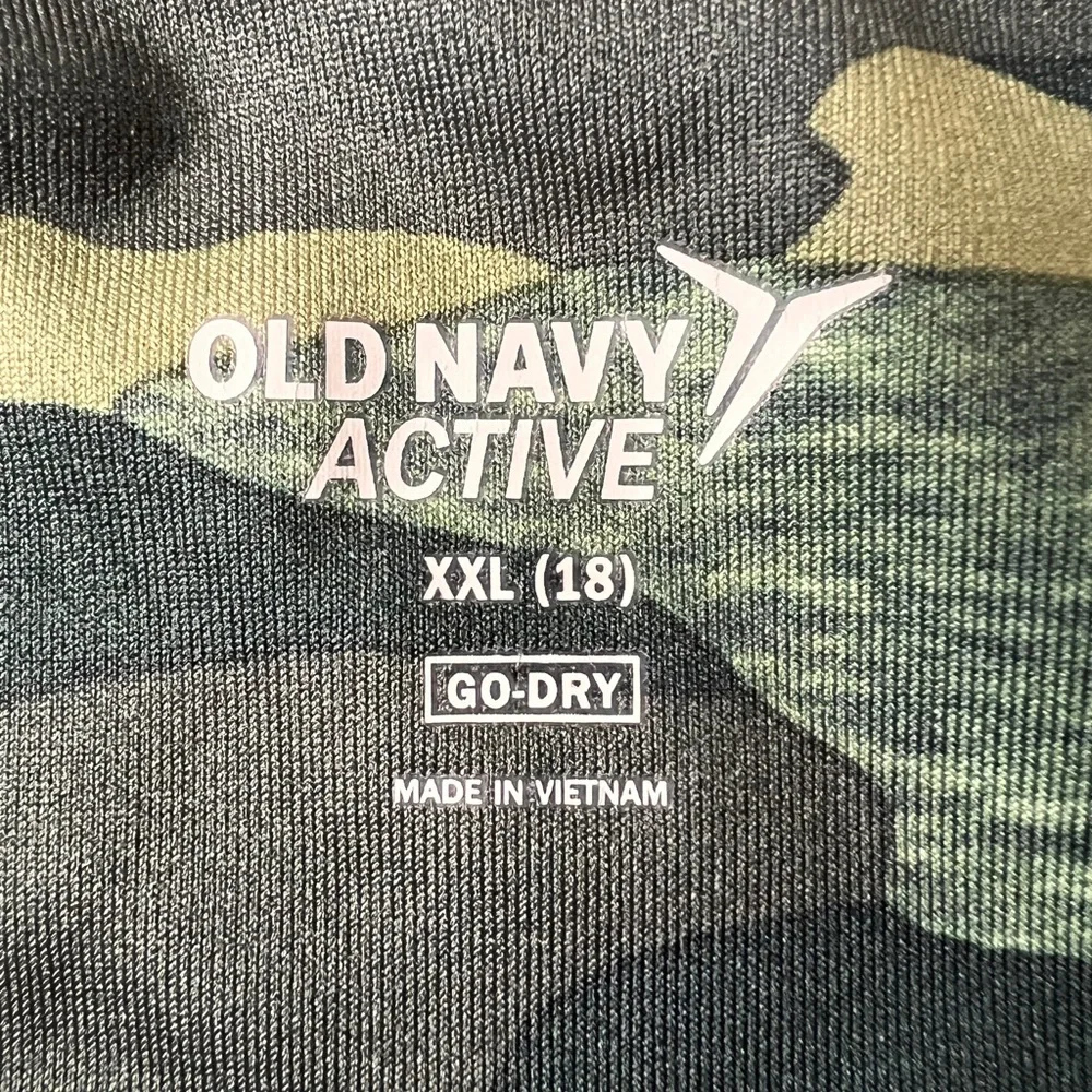 Old Navy green camo full length leggings Mesh calves girls Youth 18 XXL 27-32